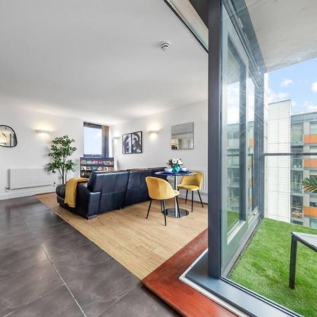 Lovely & Cosy 2 Beds London Skyline View Екстериор снимка