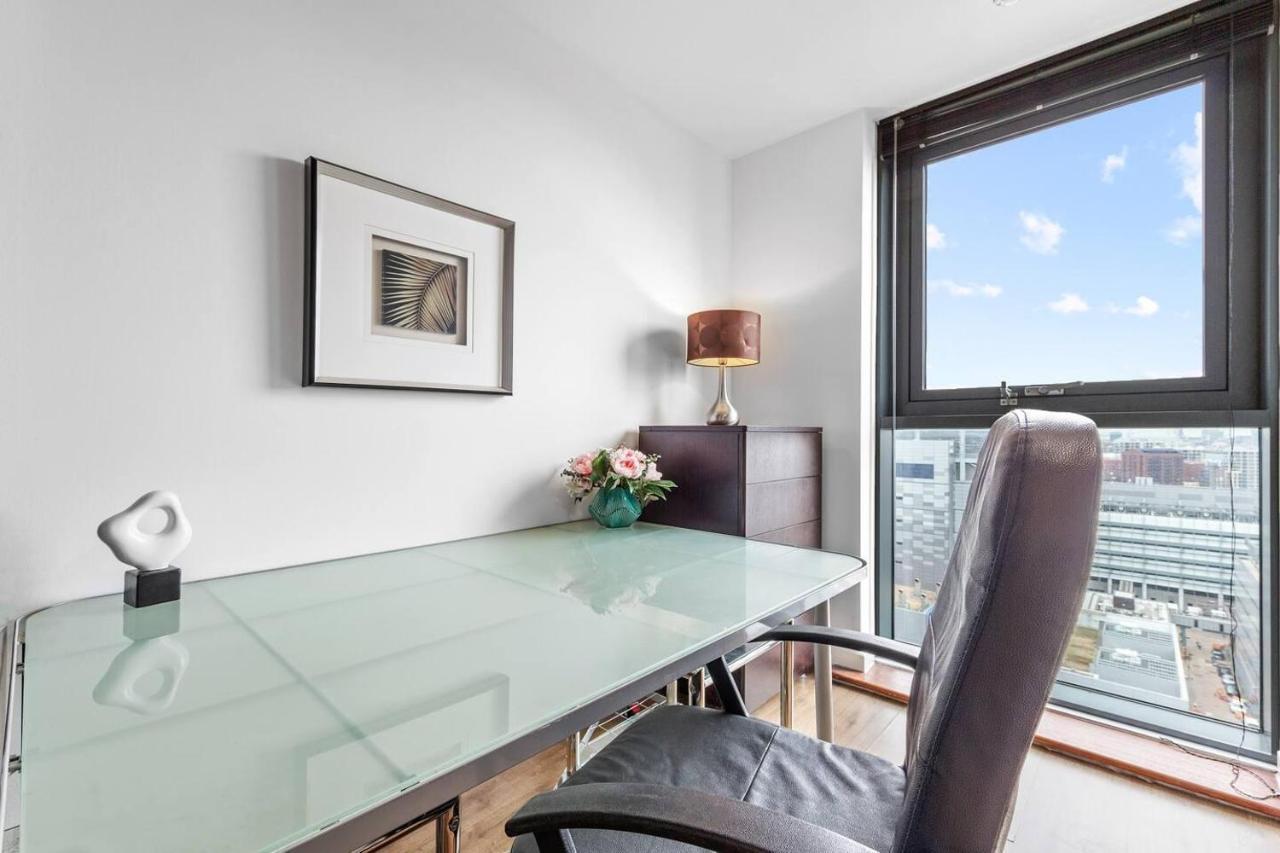 Lovely & Cosy 2 Beds London Skyline View Екстериор снимка
