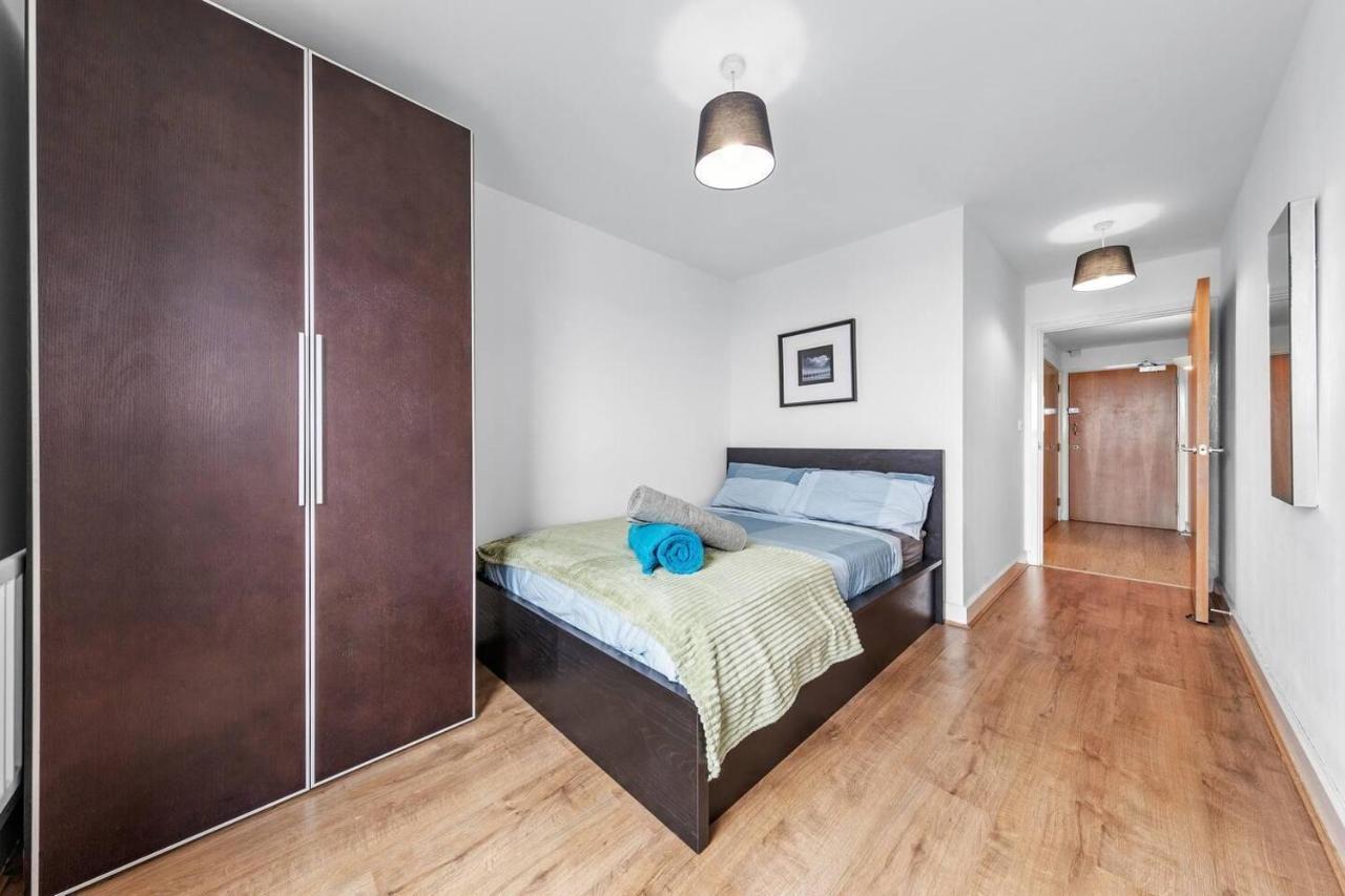 Lovely & Cosy 2 Beds London Skyline View Екстериор снимка