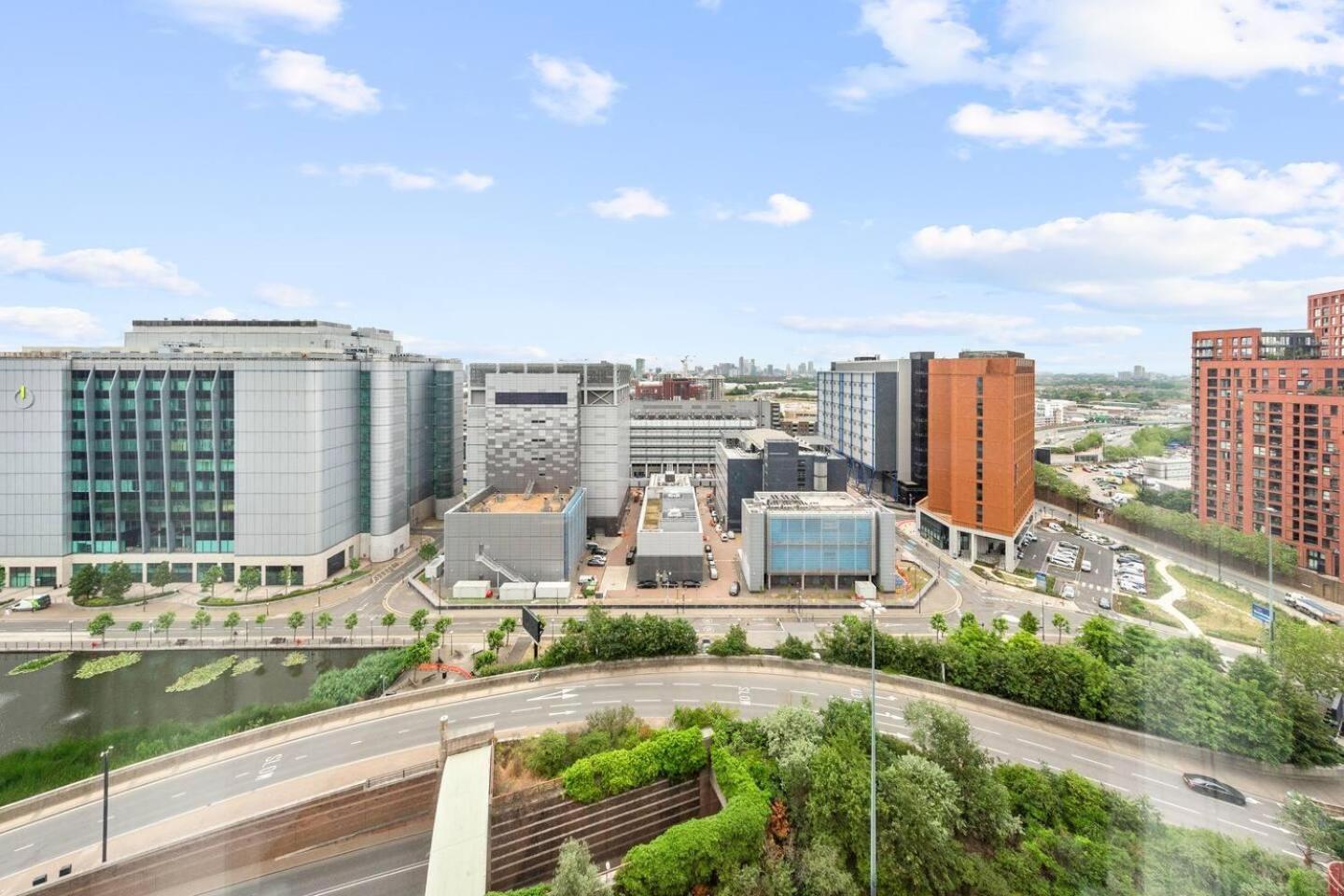 Lovely & Cosy 2 Beds London Skyline View Екстериор снимка